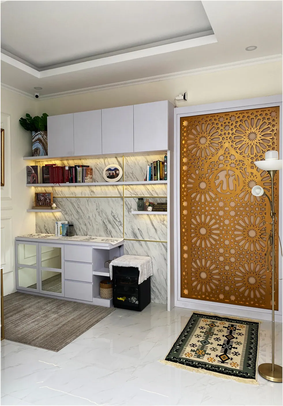 Interior Perumahan custom karya SAVOY, di Antapani City - detail 3