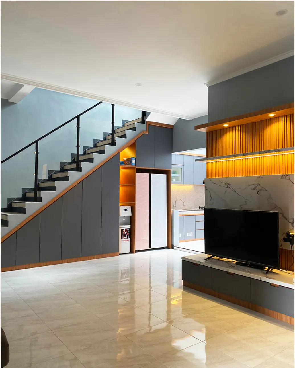 Interior Perumahan custom karya SAVOY, di Bumi Mas Kencana