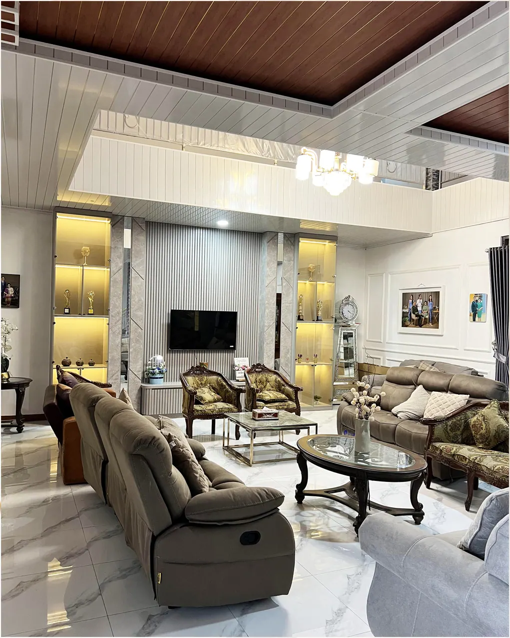 Interior Rumah Real Estate custom karya SAVOY, di Podomoro Park, Bandung